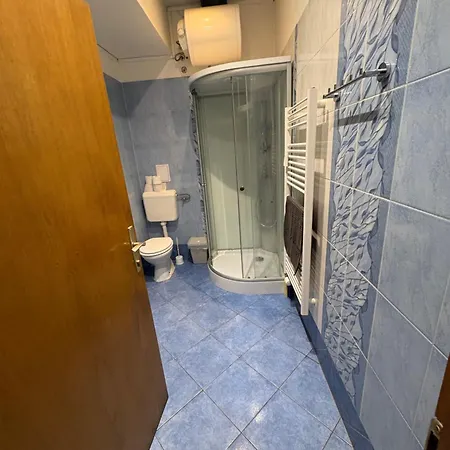 Industrial 5 Apartmán *